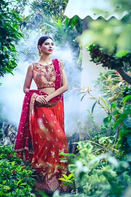 nadia-farooqui-frosted-encounter-bridal-formal-dresses-collection-2016-17-full-catalog-5