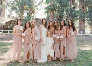 Most-bridesmaid-dresses-that-will-make-you-gasp-2