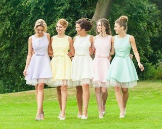 Most-bridesmaid-dresses-that-will-make-you-gasp-9
