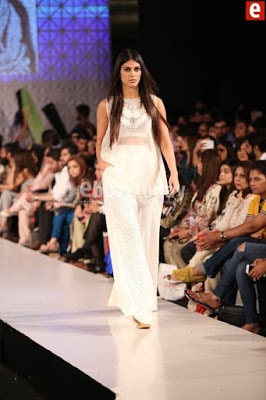 Ali-xeeshan-victory-collection-2017-at-pfdc-sunsilk-fashion-week-14