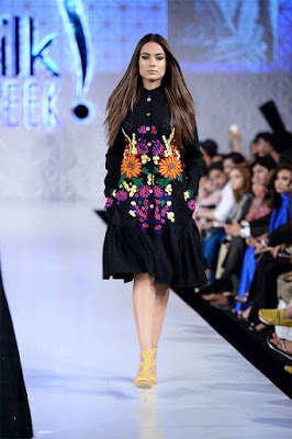 Ali-xeeshan-victory-collection-2017-at-pfdc-sunsilk-fashion-week-8