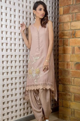 Tena-durrani-luxury-pret-2017-traditional-collection-9