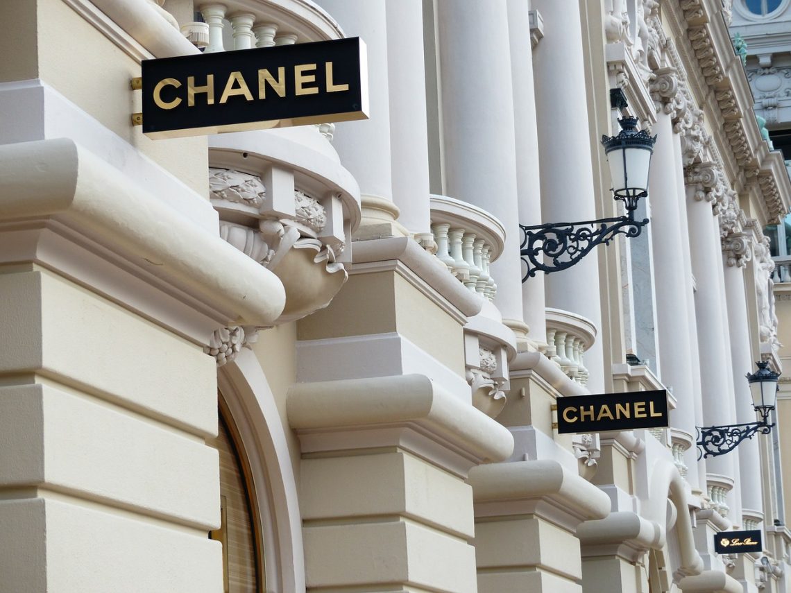 Coco Chanel: A Brief History of a Fashion Icon